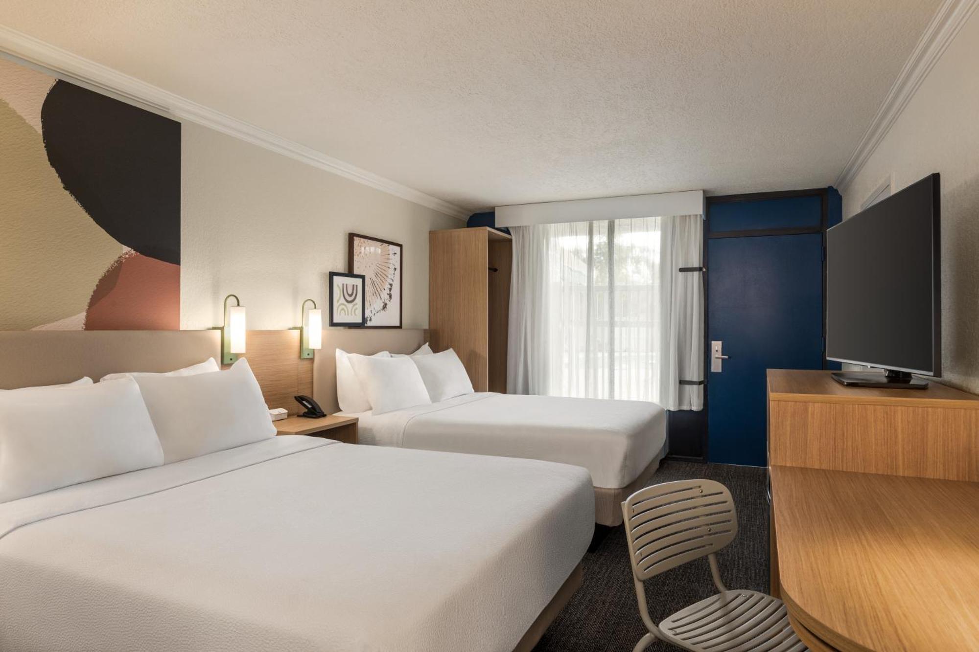 Spark By Hilton Sarasota Siesta Key Gateway Номер фото
